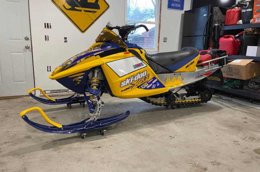 2007 Ski Doo MXZ XRS 800 - Image 2