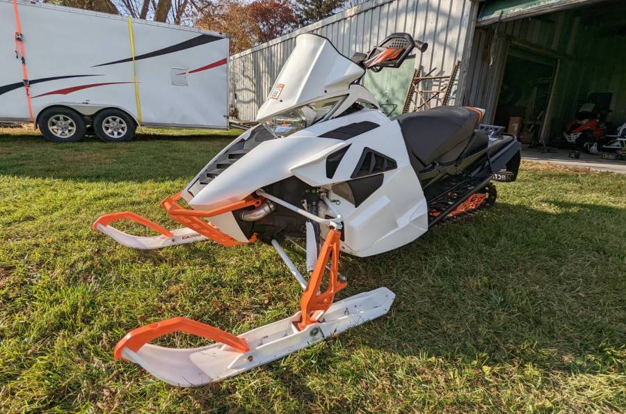 Pre-Owned 2015 Arctic Cat ZR 9000