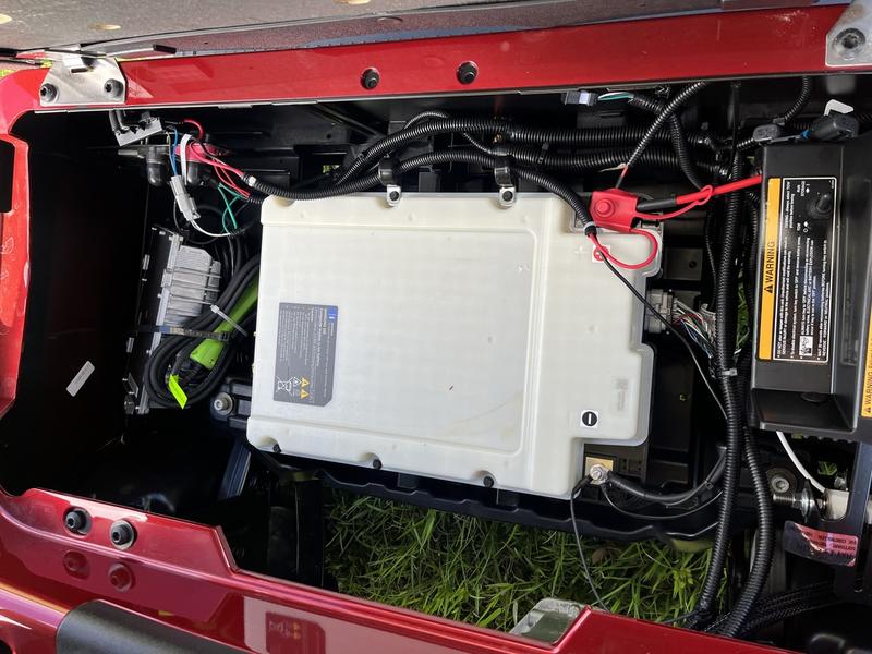 New 2023 E-Z-Go Freedom RXV ELiTE Lithium Inferno Red - Image 7