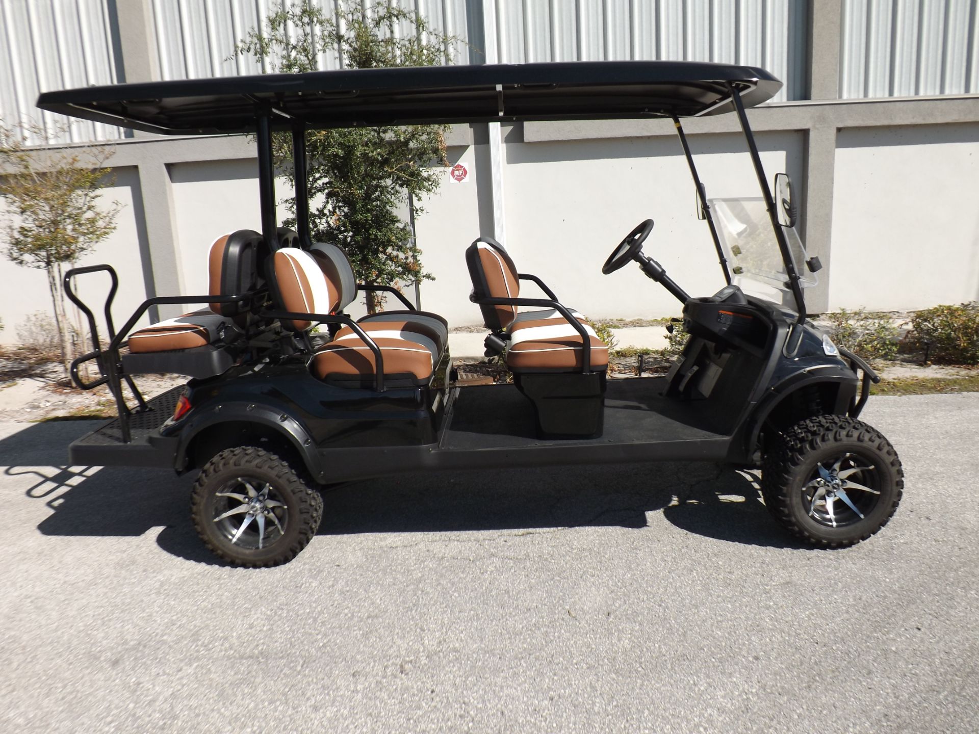 2022 Advanced EV Golf Cart AEV - Image 11