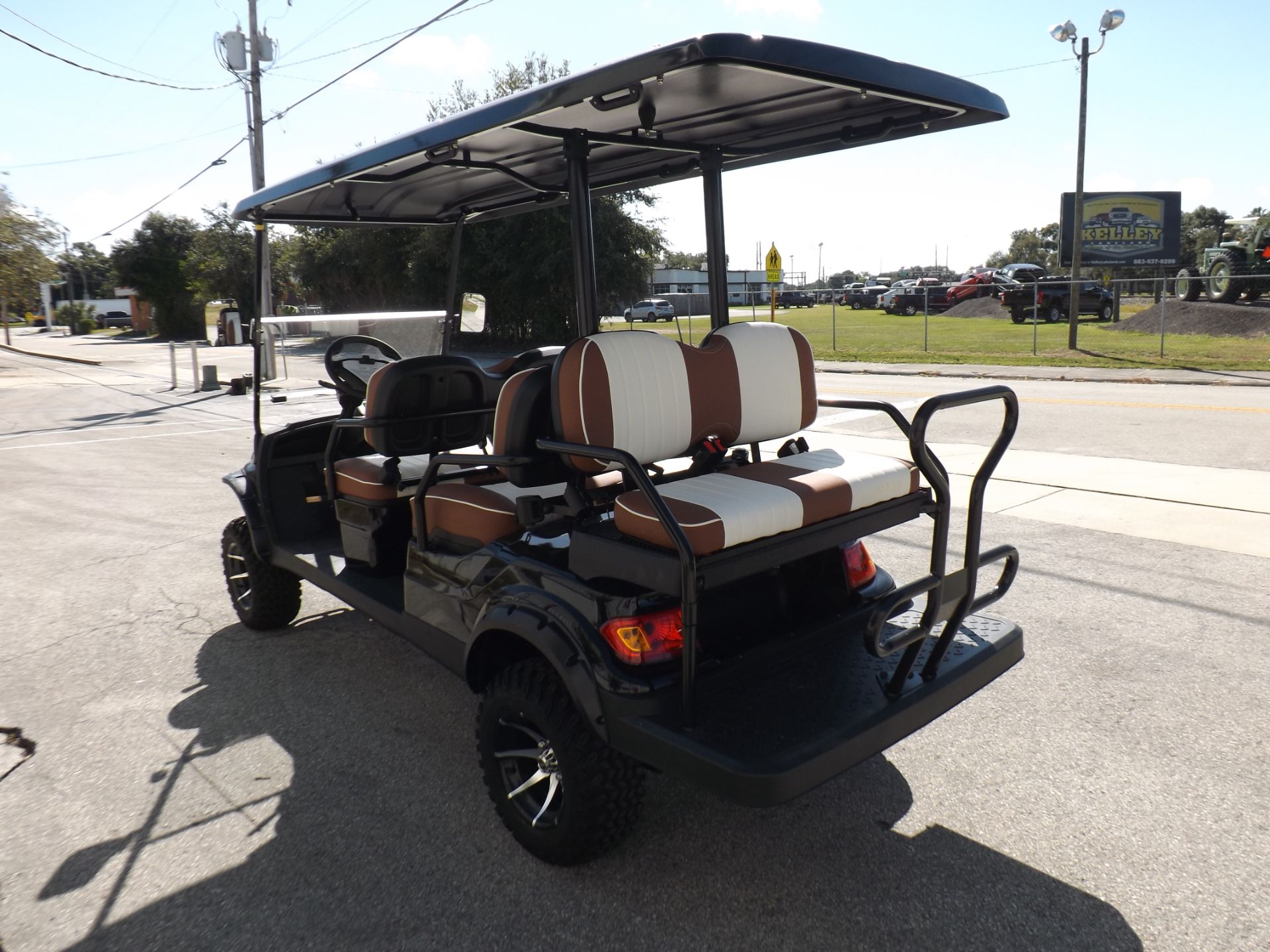 2022 Advanced EV Golf Cart AEV - Image 9