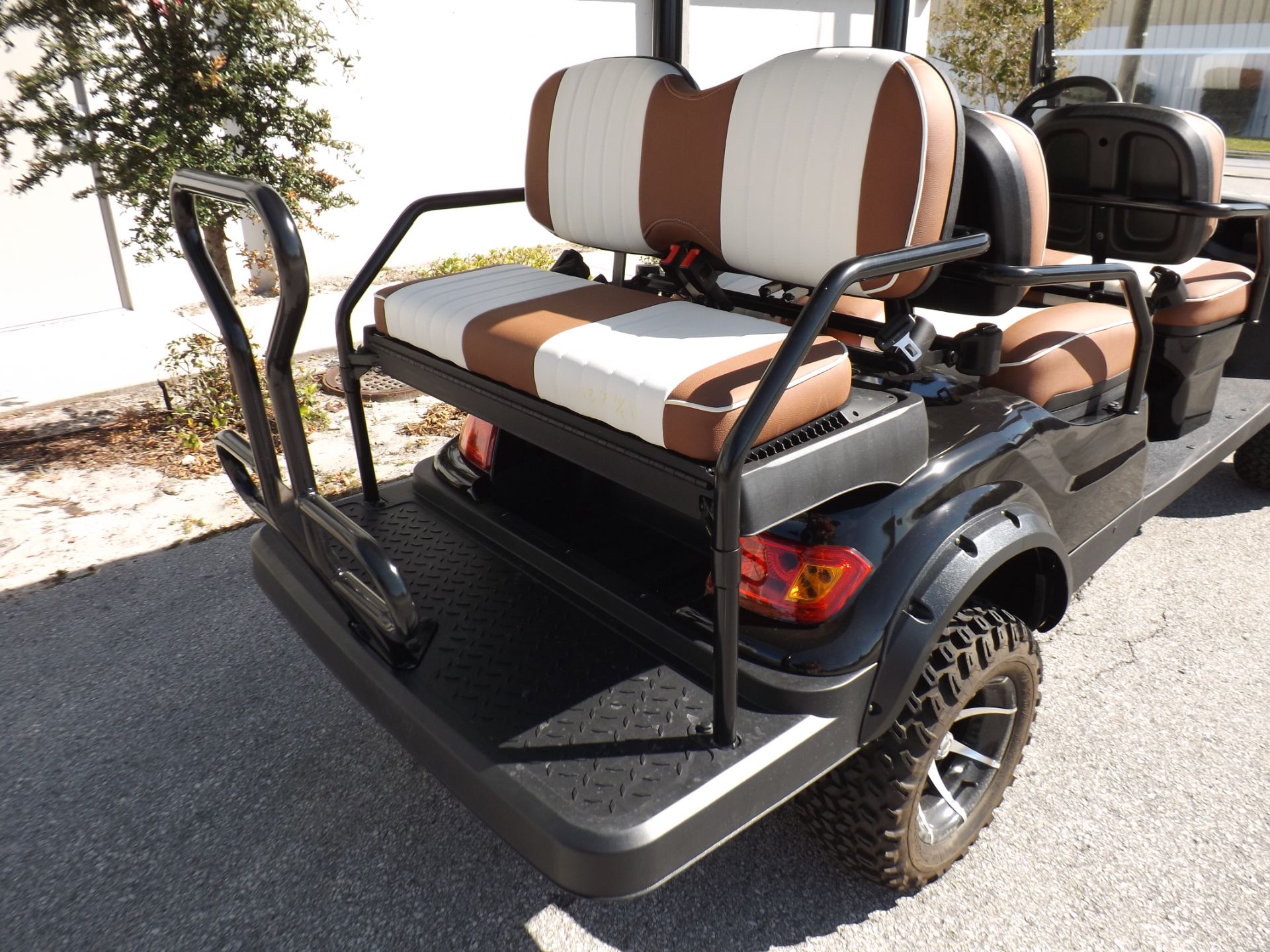 2022 Advanced EV Golf Cart AEV - Image 3