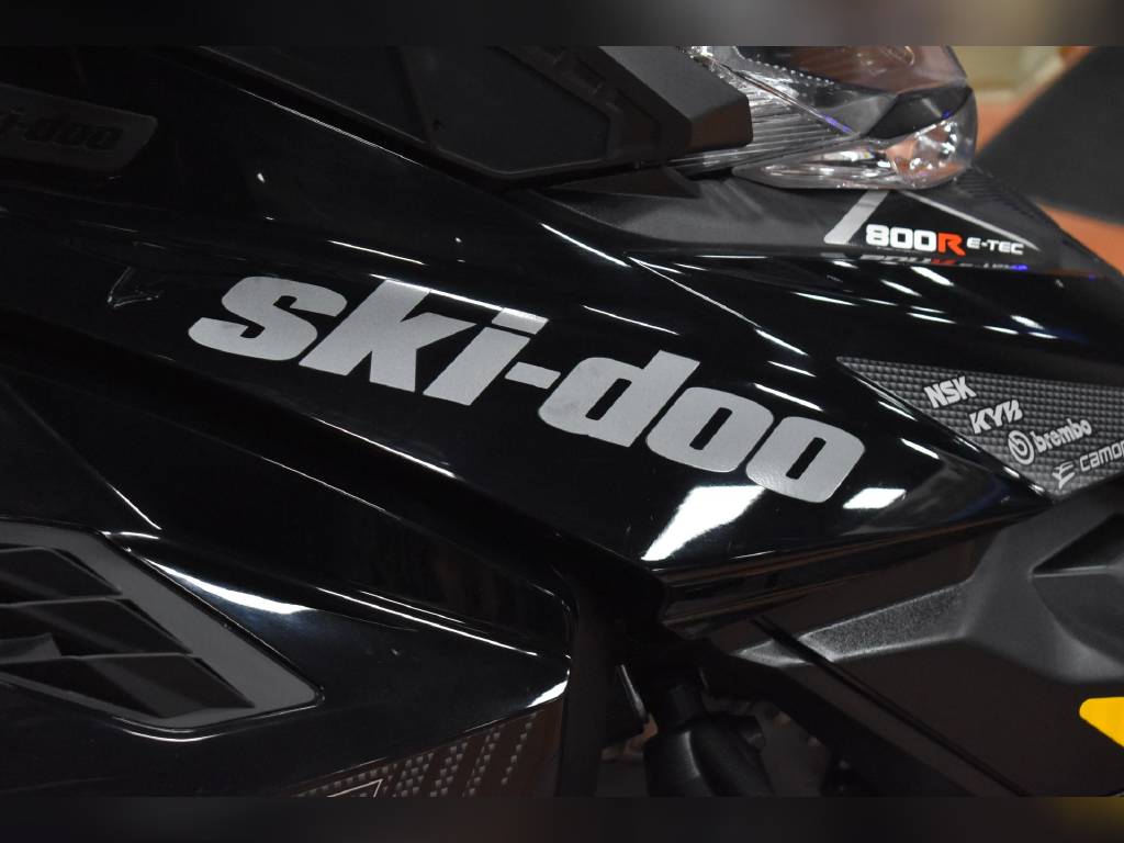 Renegade X-RS 800R E-TEC ES w/ Adj. pkg, Ice Cobra 1. - Image 8