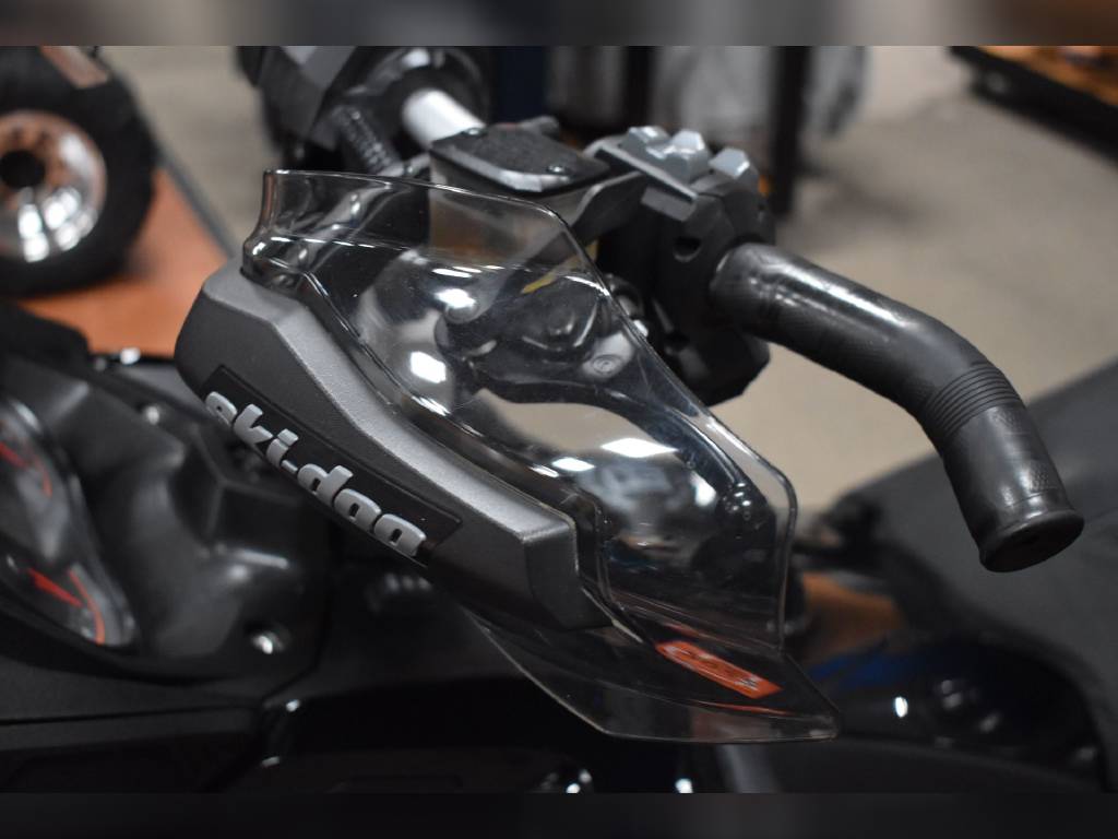 Renegade X-RS 800R E-TEC ES w/ Adj. pkg, Ice Cobra 1. - Image 9