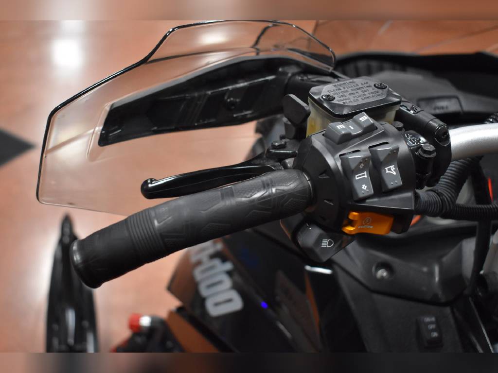 Renegade X-RS 800R E-TEC ES w/ Adj. pkg, Ice Cobra 1. - Image 10