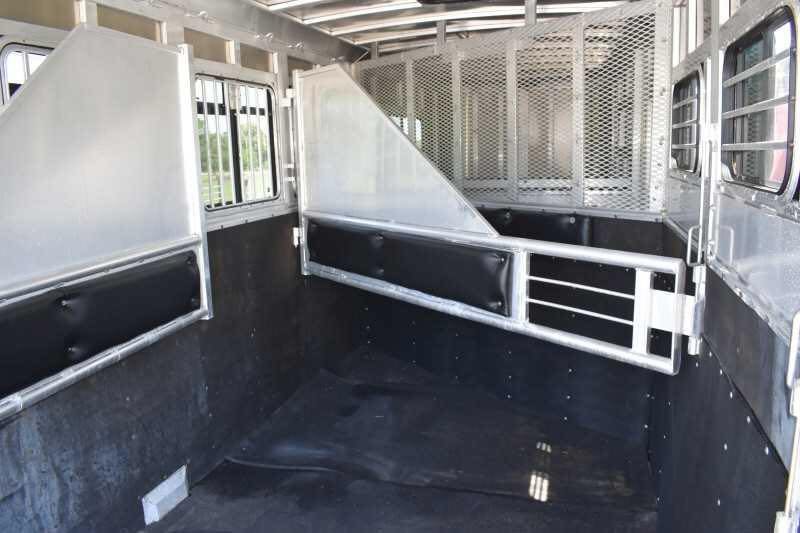 2006 Adam 7302 3 Horse Trailer - Image 13