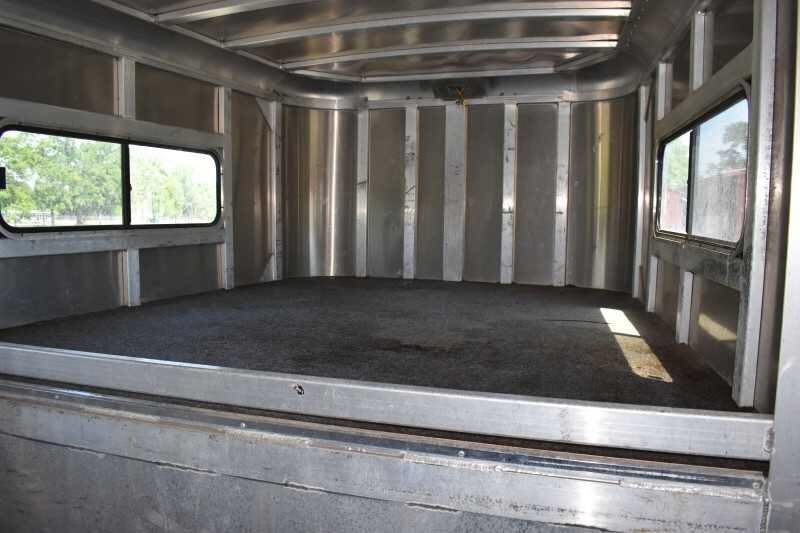2006 Adam 7302 3 Horse Trailer - Image 16